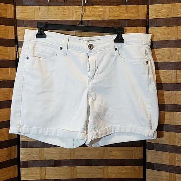 DKNY white cuffed jean shorts - Picture 2 of 9